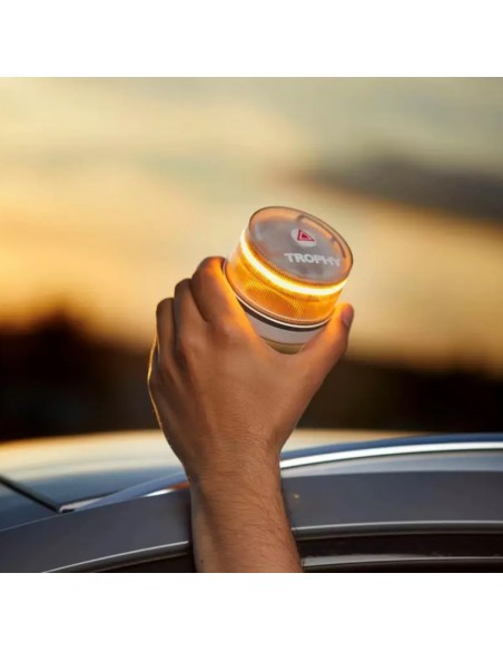 Trophy : Baliza V16 Conectada y Certificada DGT